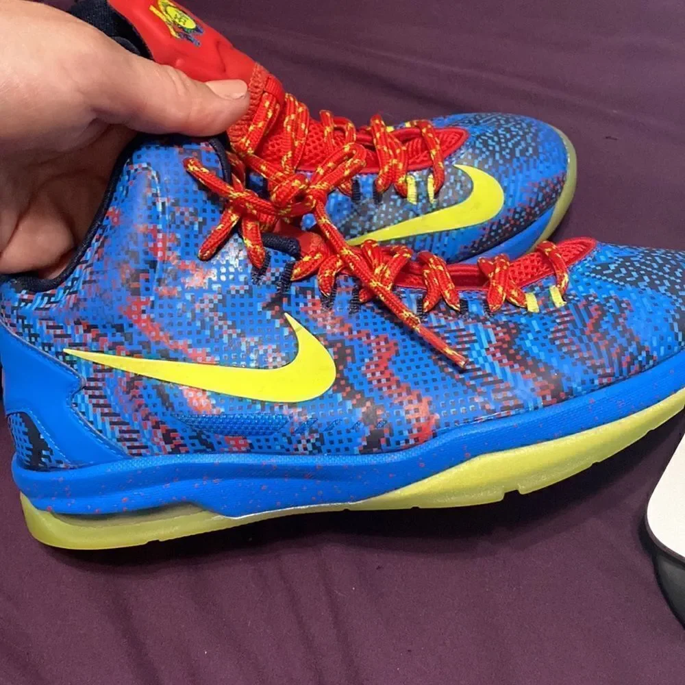EUC Nike Youth KD 8 Christmas Athletic Sneaker Shoes